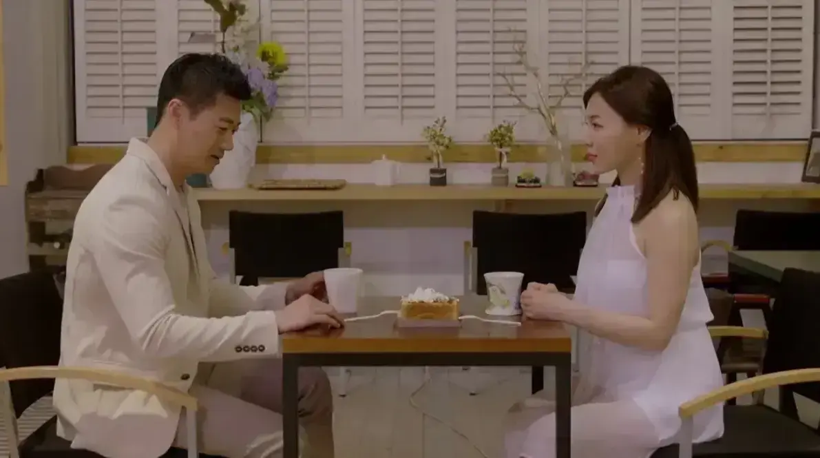《邻居家妻子》韩国电影未删减1080P韩语中字-我邻居的老婆高清资源-《邻居家妻子》百度网盘夸克迅雷下载-乏味婚姻中的情感越界完整版